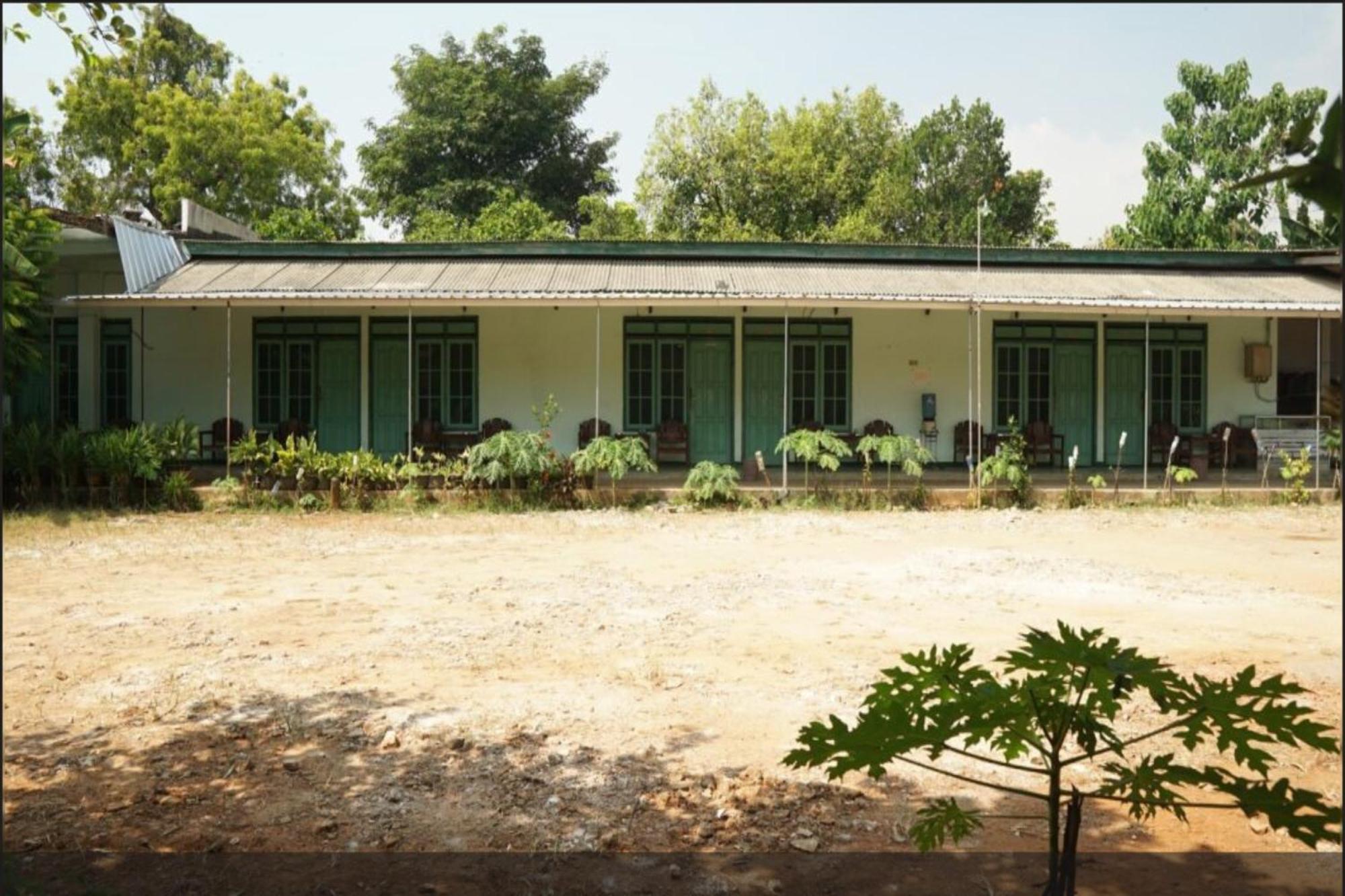 Spot On 93611 Kost Pak Suyatno Syariah 2 Hotel Ponorogo Exterior photo