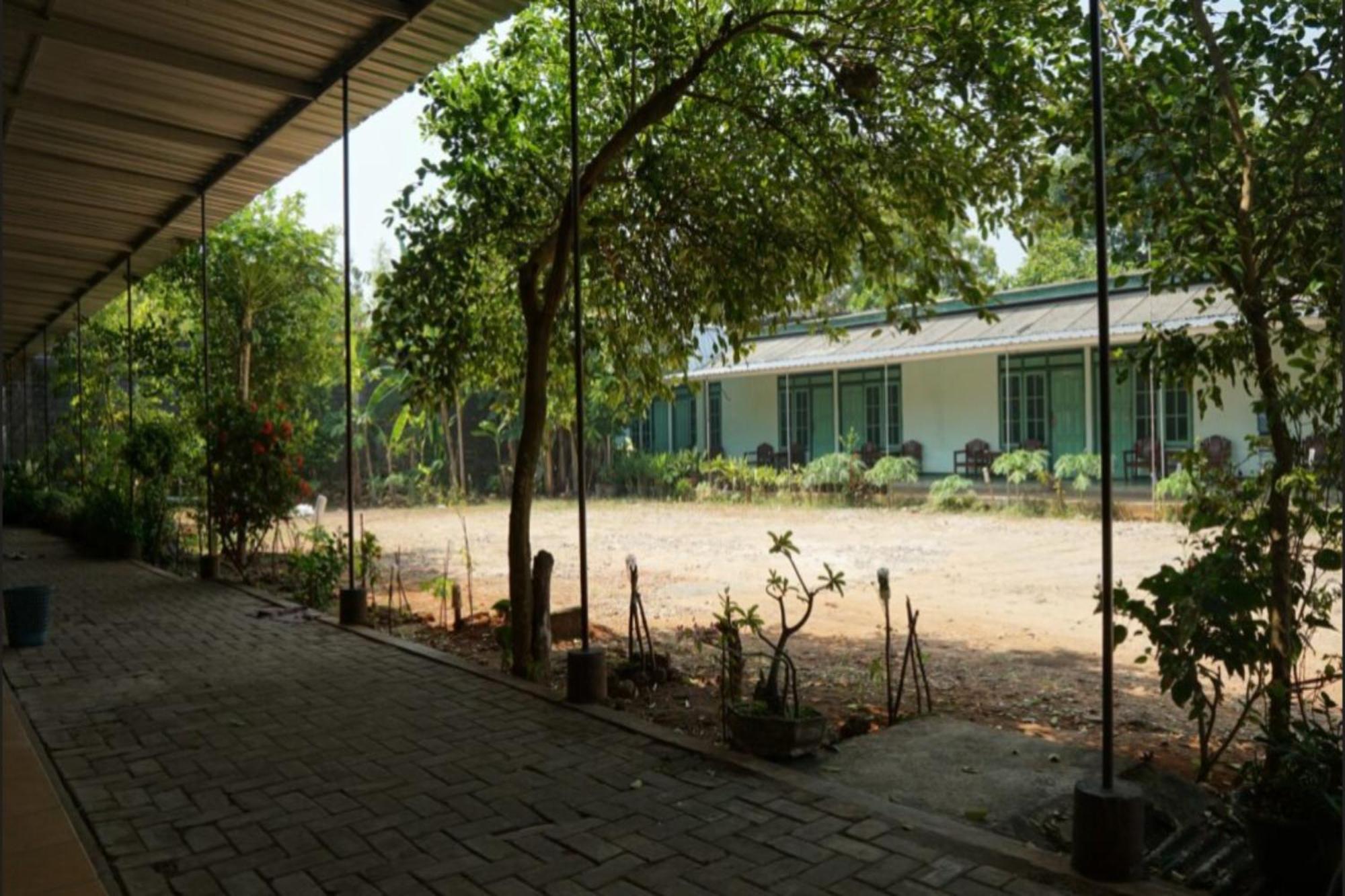 Spot On 93611 Kost Pak Suyatno Syariah 2 Hotel Ponorogo Exterior photo
